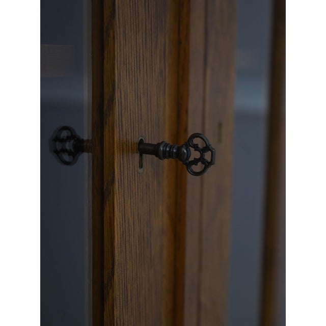 Stickley Mission Oak Leaded Glass Door Bookcase For Sale In Philadelphia - Image 6 of 15