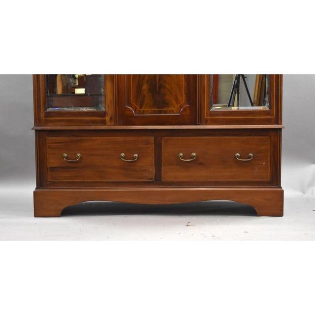 Edwardian Mahogany Triple Wardrobe, 1910 For Sale - Image 3 of 8