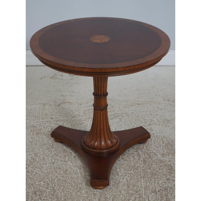 Traditional Pair of Ethan Allen Townhouse Pedestal Tables For Sale - Image 3 of 15