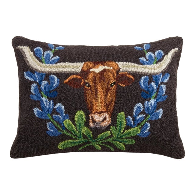 Longhorn & Blue Bonnets Hook Pillow, 16" x 22" For Sale