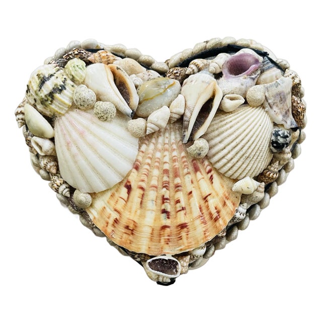 Vintage Seashell Heart Shaped Jewelry Trinket Box For Sale