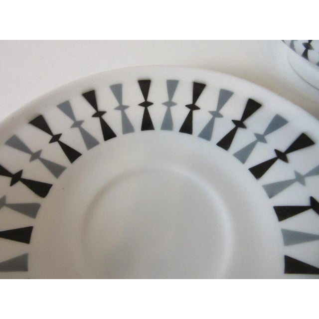Mid 20th Century Paul McCobb 10 Place Setting China 60 Pcs. By Jackson China Co. For Sale - Image 5 of 9