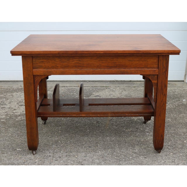 Circa 1910 Quarter-Sawn Tiger Oak Mission Arts and Craft Writing Table on Wheels With Removable Book Shelf and Chair For Sale - Image 4 of 12