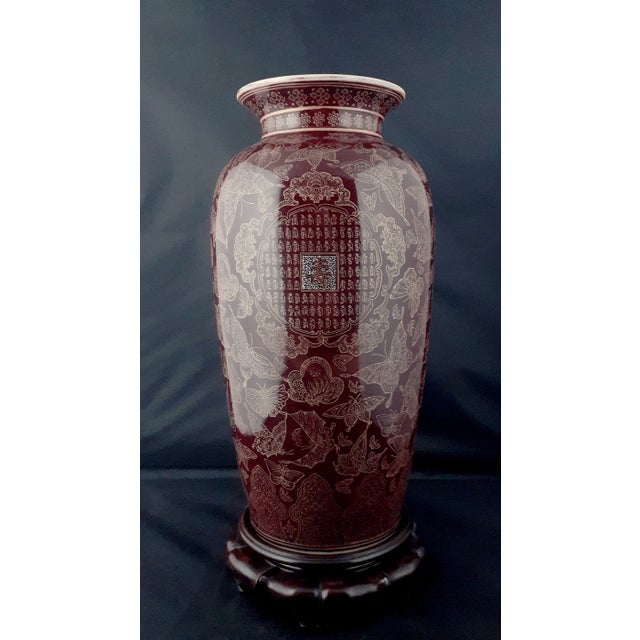 Early 20th Century Chinese Porcelain Wu Fu Butterflies Tongping For Sale - Image 11 of 11