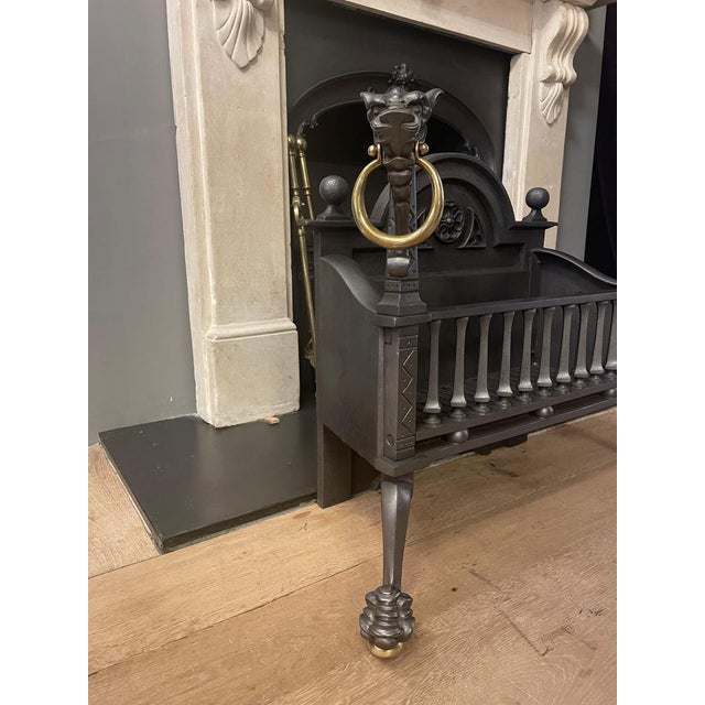 Antique English Dragon Fire Grate in Cast Iron, 1860 For Sale - Image 3 of 14
