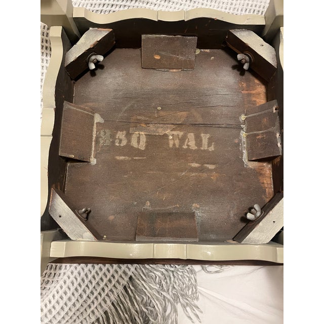 Mid 20th Century Vintage Queen Anne Style Accent Side Table For Sale - Image 5 of 11