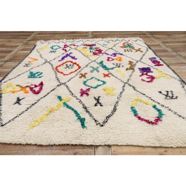 Textile Berber Moroccan Azilal Rug - 06'03 X 09'01 For Sale - Image 7 of 9