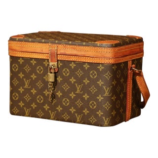 Mid-20th Century Louis Vuitton Train Case Vanity Travel Make Up Box For Sale