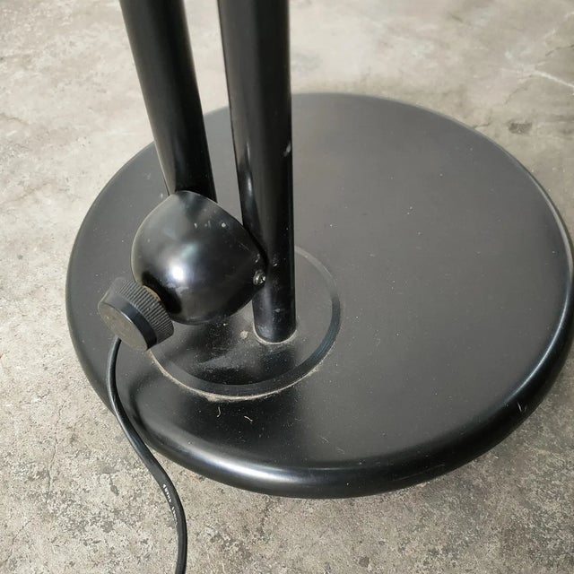 Floor lamp with height adjustment by counterweight, switch with intensity regulation, made of black lacquered steel, Spain...