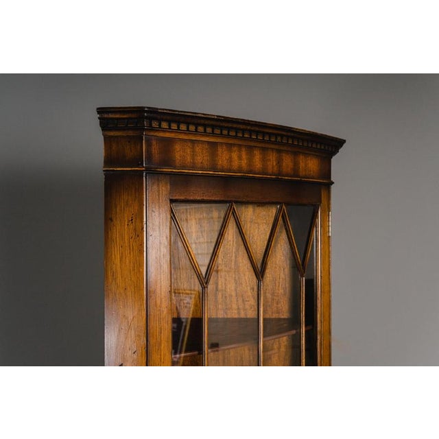 English Style Corner Cabinet in Wood For Sale - Image 5 of 18