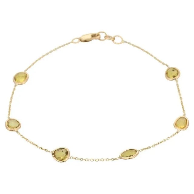 Yellow Vivid 3.42ct Yellow Sapphire Link Chain Birthstone Bracelet in 18k Solid Gold For Sale - Image 8 of 14