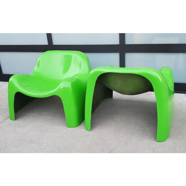 1960s Mid Century Modern Green Fiberglass Toga Lounge Chairs- Set of 2 For Sale In Los Angeles - Image 6 of 12