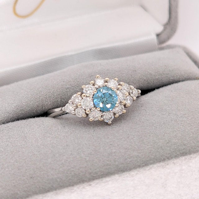 Metal Blue Diamond Ring With Earth Mined Diamond Accents: Solid 14k Gold, Round 4mm, Size 6.75 For Sale - Image 7 of 11