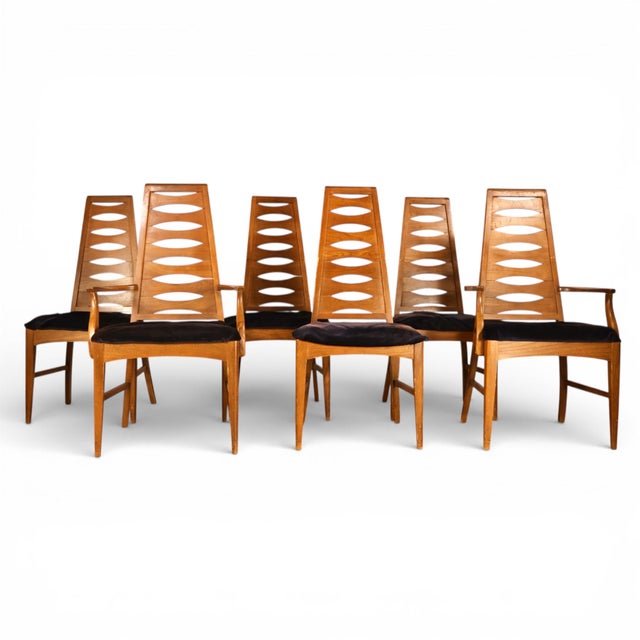 This vintage Mid Century Modern set of six dining chairs by Young Manufacturing dates to the 1960s and features the iconic...