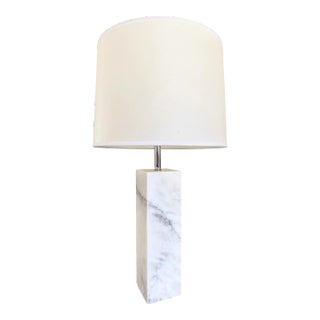 Minimalist White Marble Plinth Table Lamp Knoll-Style (After Nessen) For Sale