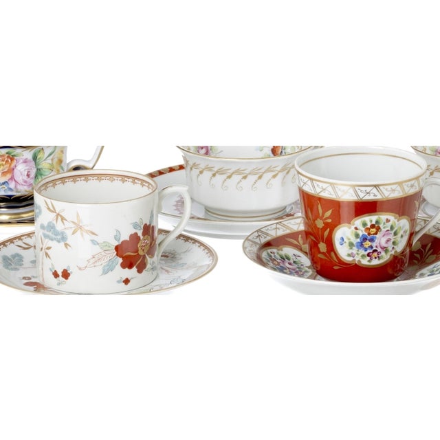 Porcelain - Five teacups with saucers - Vista Alegre. Made of molded porcelain from the Vista Alegre factory; hand-painted...
