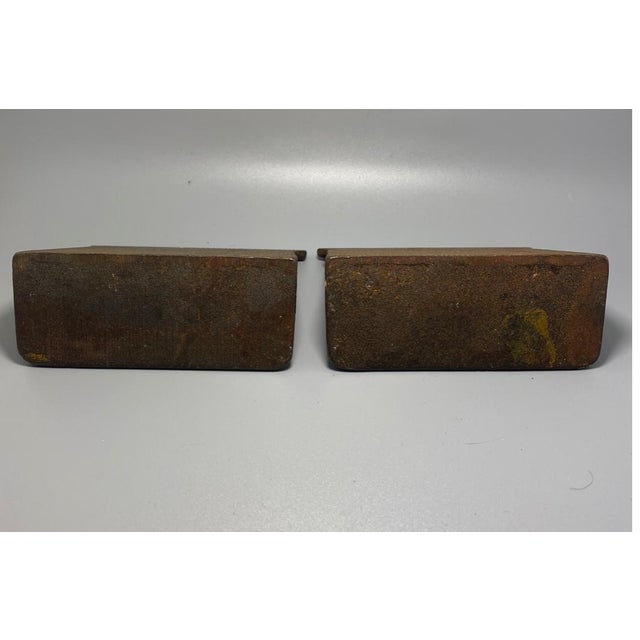 Traditional 1920 Bradley Hubbard Egyptian Revival Sphinx Bronze Bookends- Set of 2 For Sale - Image 3 of 7