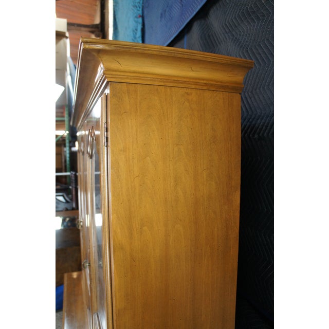 1970s Century Furniture Italian Provincial Walnut China Cabinet Breakfront Cupboard For Sale - Image 11 of 15