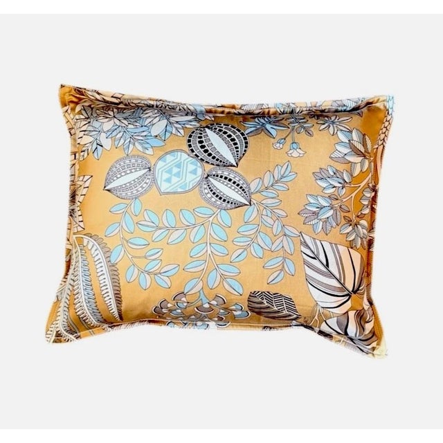 Two sided with French Seam and Flange Pillow. Pillows come with a 95/5 feather down stuffer unless you request poly. There...