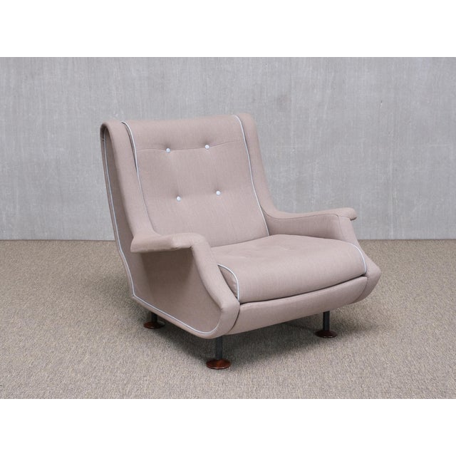 This rare ‘Regent’ armchair was designed by Marco Zanuso and produced by Arflex in Italy in the 1960s. Characteristic for...