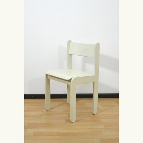 Dining Table and Chairs in the style of Asko, Set of 5, in Good conditions. Designed 1970 to 1979 This piece is designed...