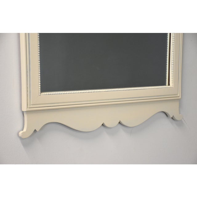 1950s Chippendale Style White Chic Mirror For Sale - Image 4 of 4