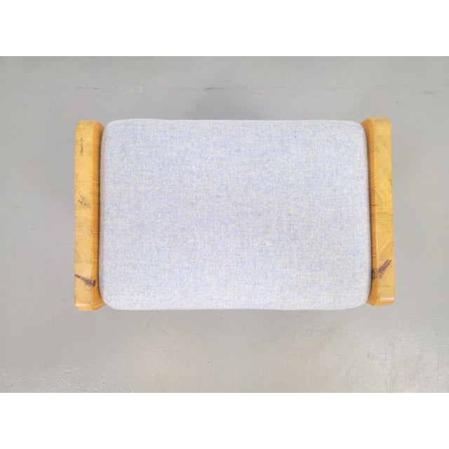 Mid-Century Scandinavian Pine Stool in the style of Charlotte Perriand, Denmark, 1960s For Sale - Image 9 of 10