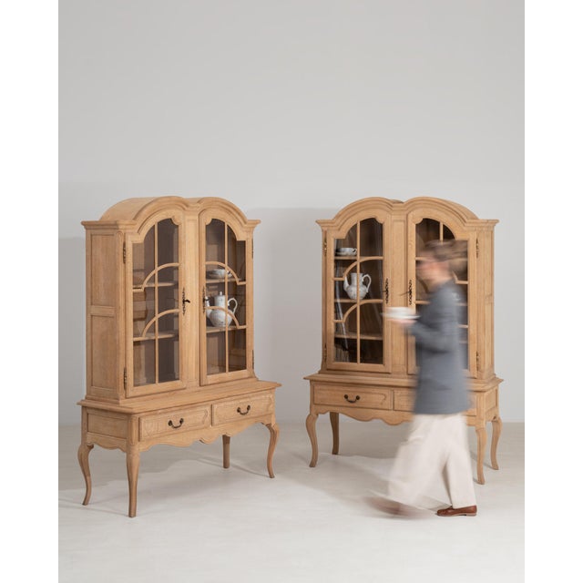 Mid 20th Century Mid 20th Century France Louis XV Antique White Wood Display Cabinet For Sale - Image 5 of 11