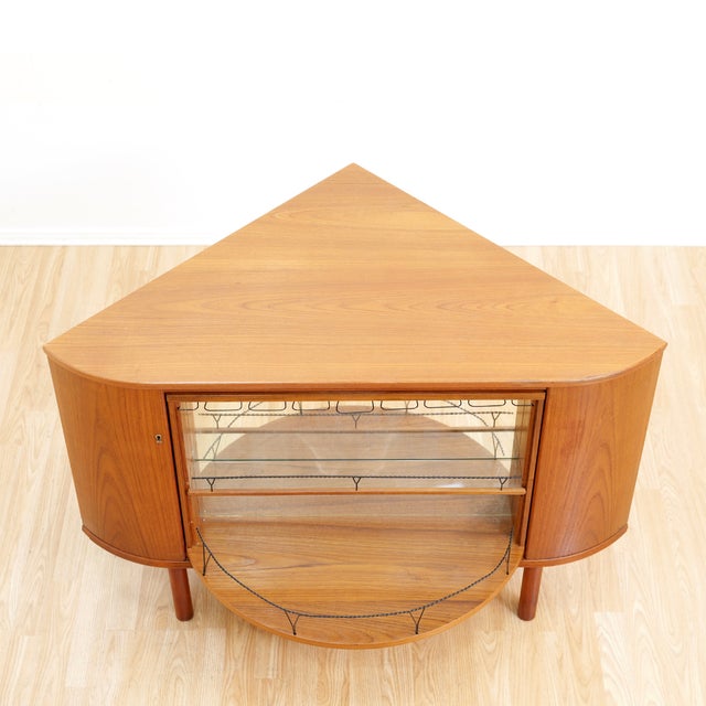 Wood 1960s Mid Century Teak Revolving Corner Bar by Siesta For Sale - Image 7 of 12