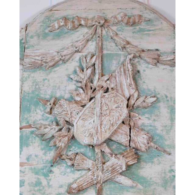 18th Century French 18th Century Louis XVI Carved Trumeau Mirror with Warrior Attributes For Sale - Image 5 of 10