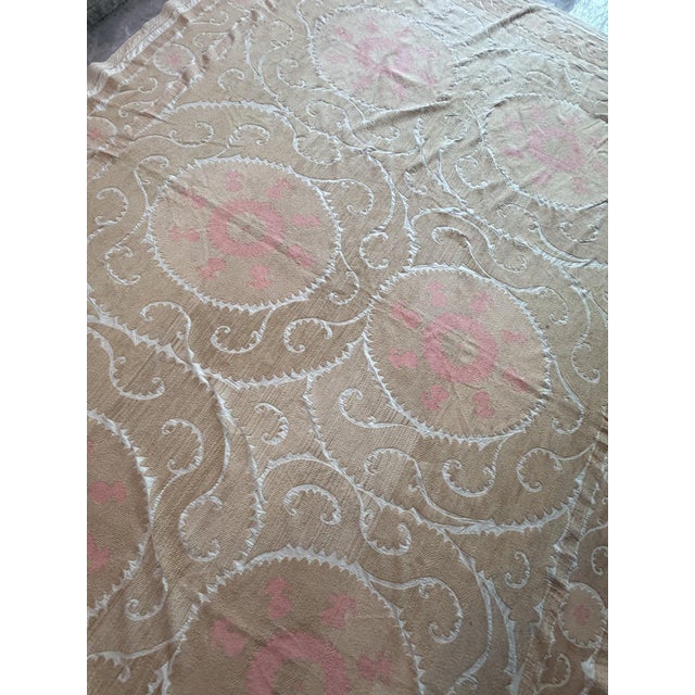 Samarkand Suzani Wall Hanging - Boho Textile 7'7'' X 11'4'' For Sale In New York - Image 6 of 11