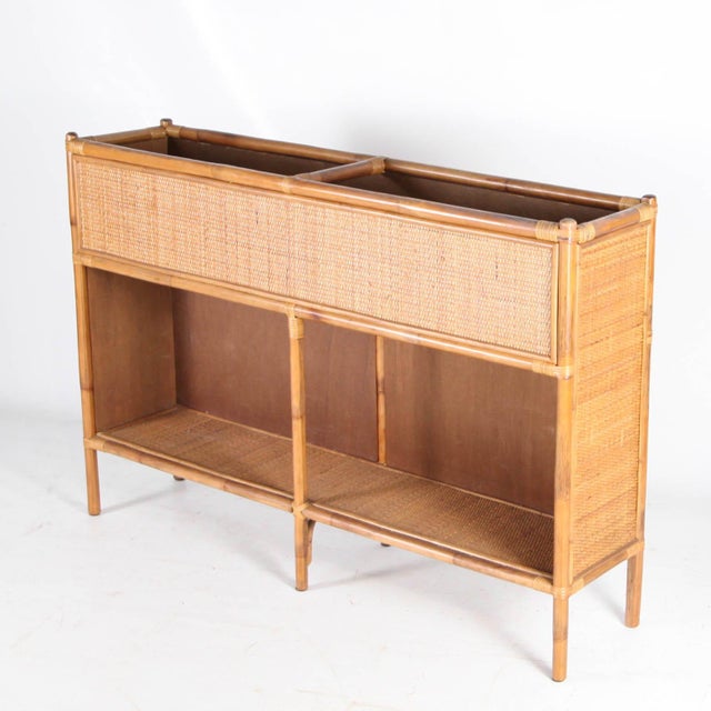 Large Vintage Rattan Planter, 1970s For Sale - Image 9 of 9