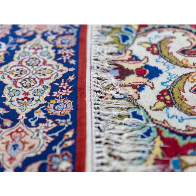 Hand-Knotted Isfahan Rug in Wool For Sale - Image 16 of 18