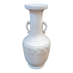 20th Century Chinese Chinoiserie Republic Period Blanc De Chine Vase, Dehua Kiln