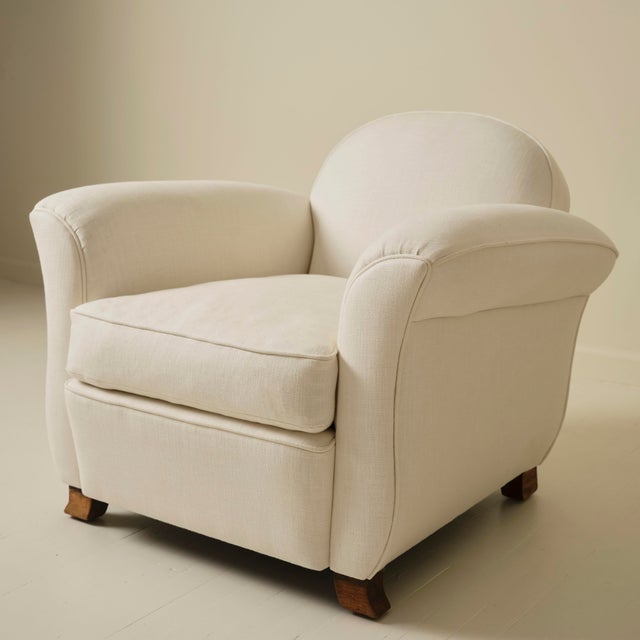 French Art Deco Upholstered Club Chairs, a Pair, With Sculptural Rounded Backs, 1930's For Sale In New York - Image 6 of 10