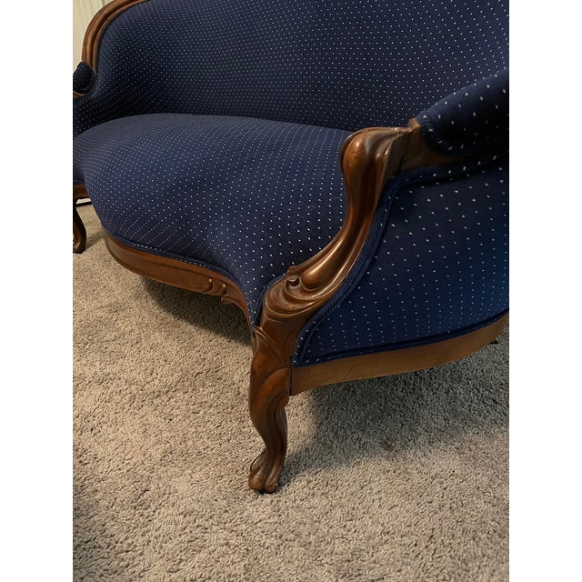 Price Cut! 1800s American Finger Carved Settee For Sale - Image 10 of 12