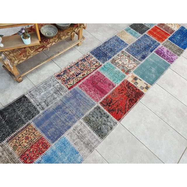 Mid 20th Century Turkish Wool Anotolian Carpet For Sale - Image 9 of 10