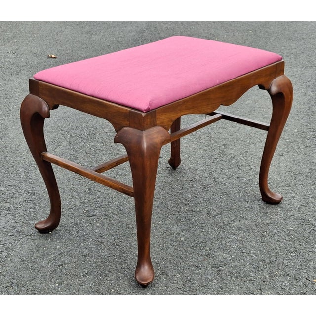 Early 20th Century Early 20th Century Maddox Colonial Queen Anne Mahogany and Upholstered Bench For Sale - Image 5 of 9