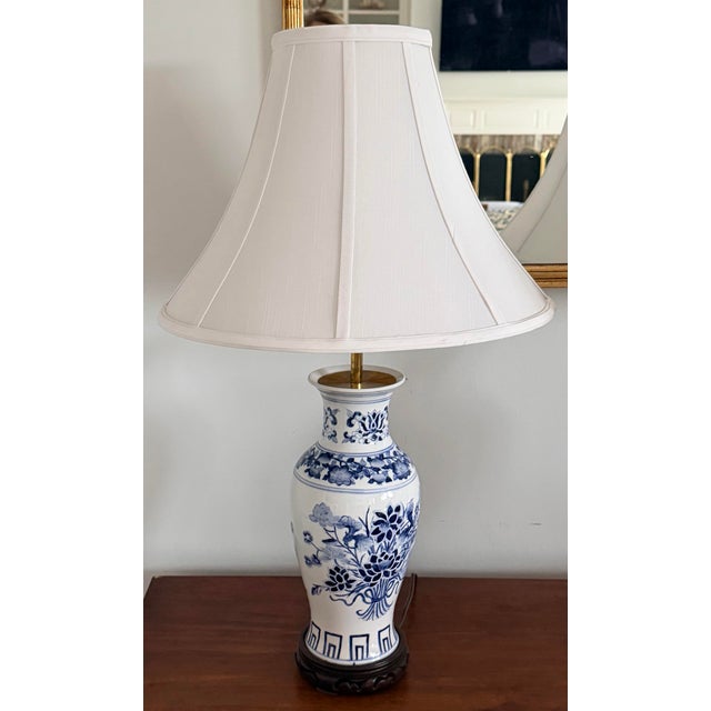 Chinoiserie Blue and White Porcelain Vase Table Lamps For Sale - Image 10 of 12