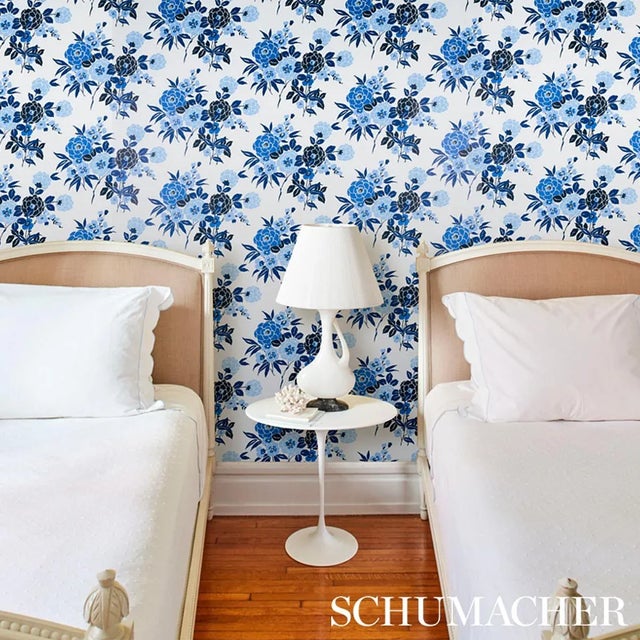 Schumacher Sample - Schumacher Valentina Floral Wallpaper in Blues For Sale - Image 4 of 5