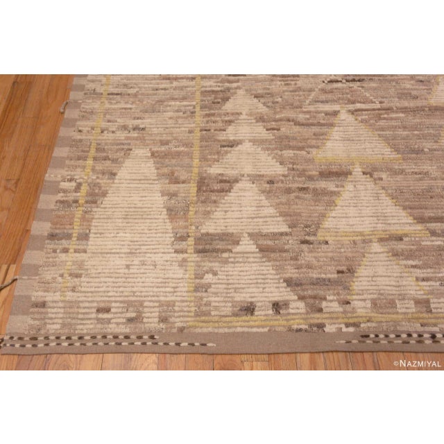2020s Modern Room Size Tribal Geometric Brown Earth Tone Color Area Rug 11417 For Sale - Image 5 of 9