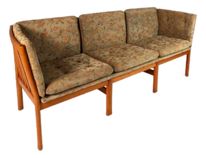 Model 333 Danish Mid-Century Modern Three-Seater Sofa in Solid Beech and Original Floral Upholstery by Schou Andersen, Denmark, C. 1980s