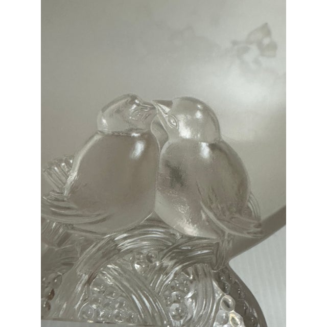 1930s 1938 Vintage Sign Verlys Frosted/Clear "Love Birds" Glass Vase For Sale - Image 5 of 17