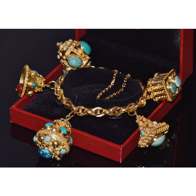 Estate Italian Unoaerre Etruscan Revival Solid 18k Gold Turquoise Carnelian Charm Fob Bracelet For Sale - Image 17 of 17