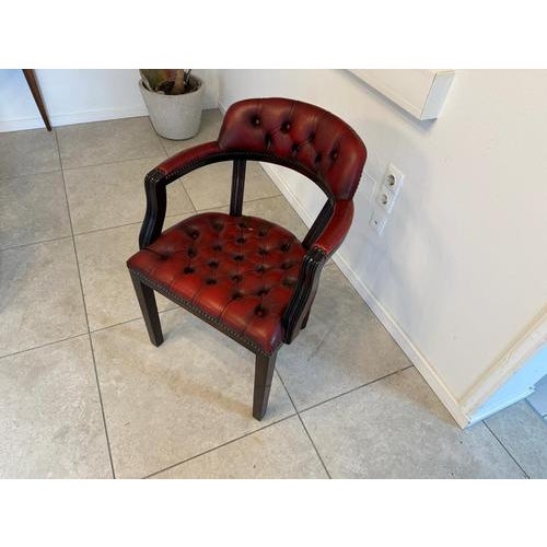 Exclusive, cozy Chesterfield leather armchair = 1 piece. Dimensions: Height x Width x Depth 83 x 58 x 50 cm. Seat height...