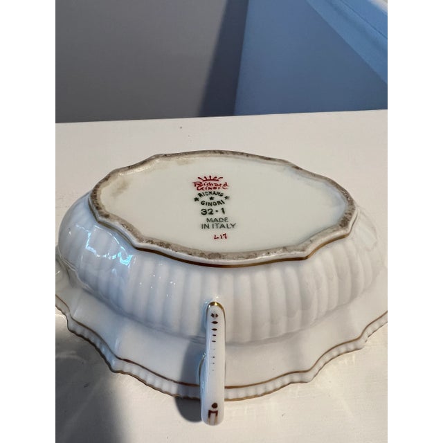 Richard Ginori Pair, Richard Ginori Italian "Elba" Pattern Porcelain Open Sauce Boats For Sale - Image 4 of 7