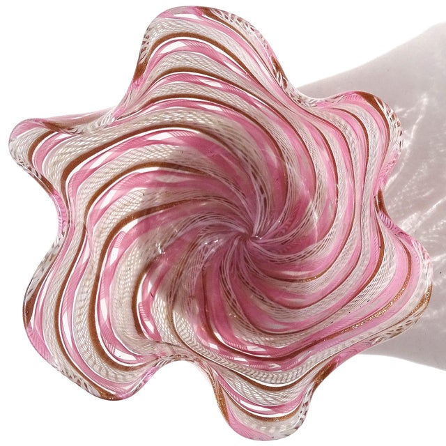 Fratelli Toso Murano Vintage Italian Pink White Ribbons Art Glass Fazzoletto Vase Mid 20th Century For Sale In Orlando - Image 6 of 7