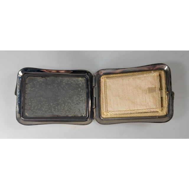 Mid-Century Vintage Blue and Cream Guilloche Enamel Makeup Compact For Sale In New York - Image 6 of 9