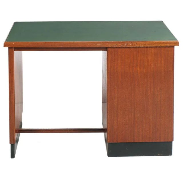 Italian Art Deco Desk in Blonde Walnut, 1930s For Sale - Image 4 of 7