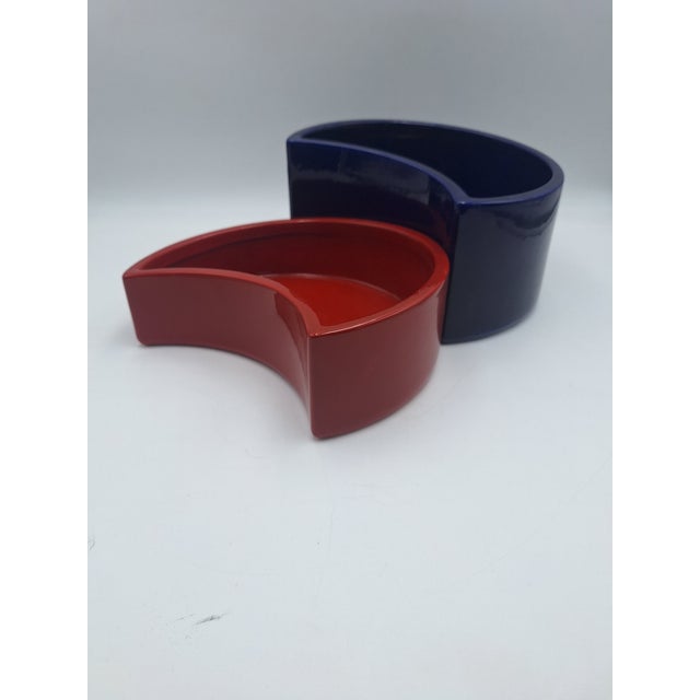 Vintage V-Bol Vases in Glazed Clay by Zaven for Zanotta, 1990s, Set of 2 For Sale - Image 10 of 15